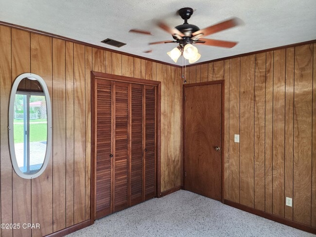 Building Photo - 16236 E Lullwater Dr