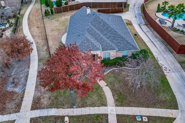 Building Photo - 8 Bear Run Cir