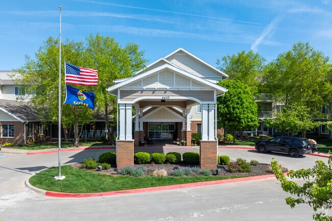 Building Photo - Meadowlark Estates Gracious Retirement Living