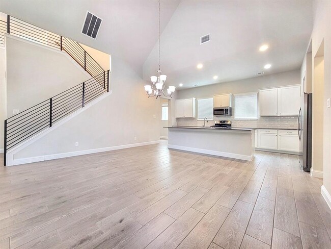 Building Photo - 601 C-Bar Ranch Trl