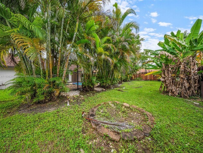 Building Photo - 15531 SW 54th Terrace