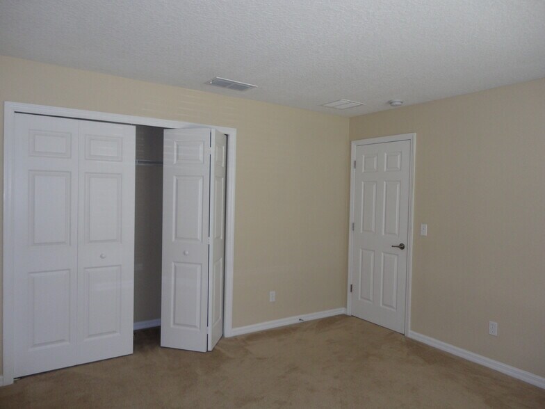 Building Photo - 2705 Bullion Loop