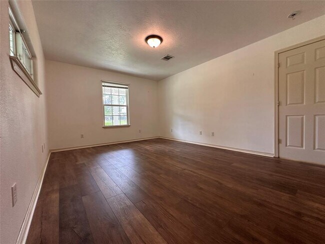 Building Photo - 6143 FM 3081