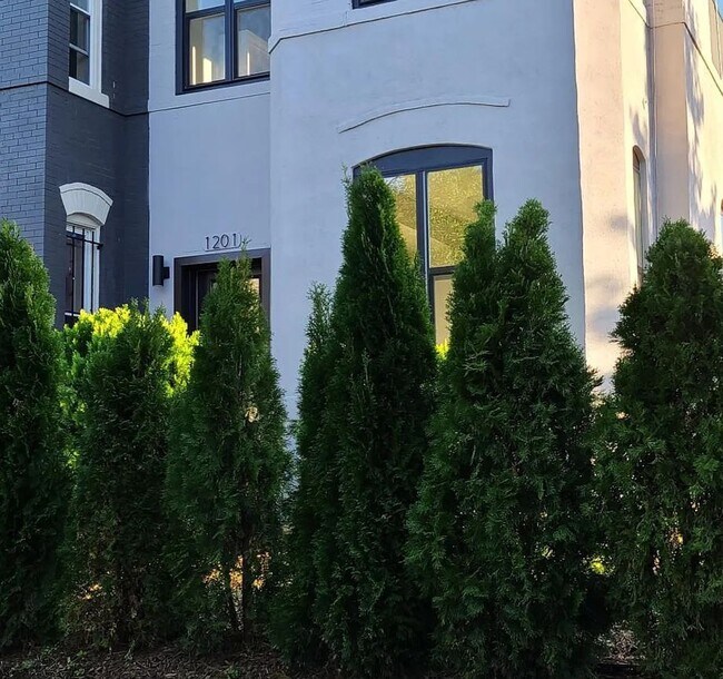 Building Photo - 1201 I St NE