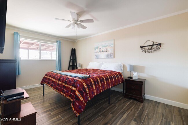 Building Photo - 9625 MOUNTAIN VIEW Rd