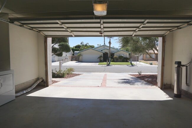 Building Photo - 68120 Tachevah Dr