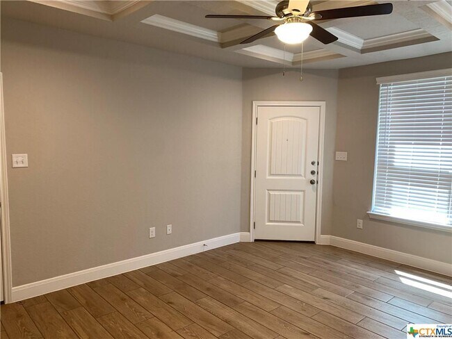 Building Photo - 2024 Rueben Rd