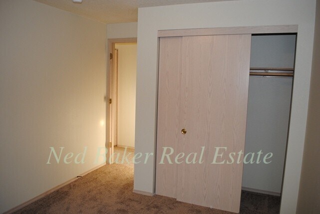 Building Photo - anfp01