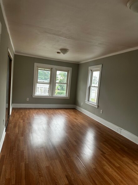 Building Photo - 178 8th St