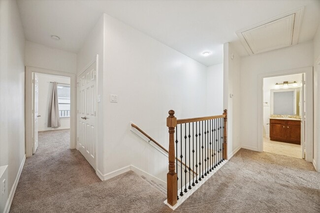 Building Photo - 3313 New Garden View Ln