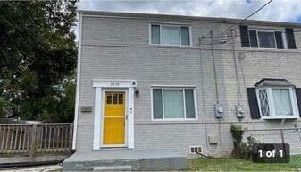 Building Photo - 2230 Houston St