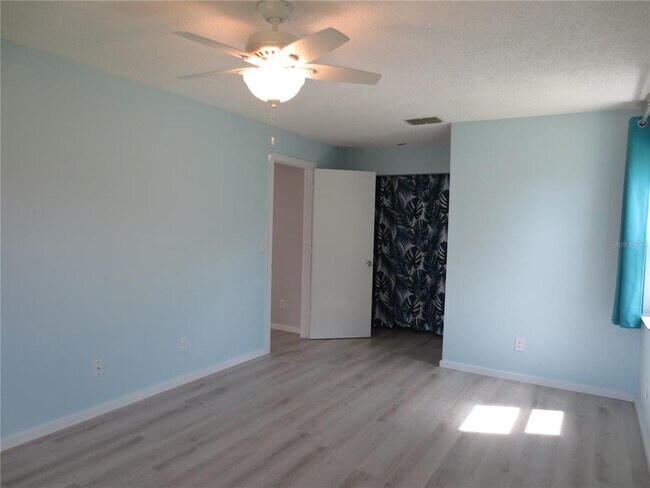 Building Photo - 1676 Caledonia Dr