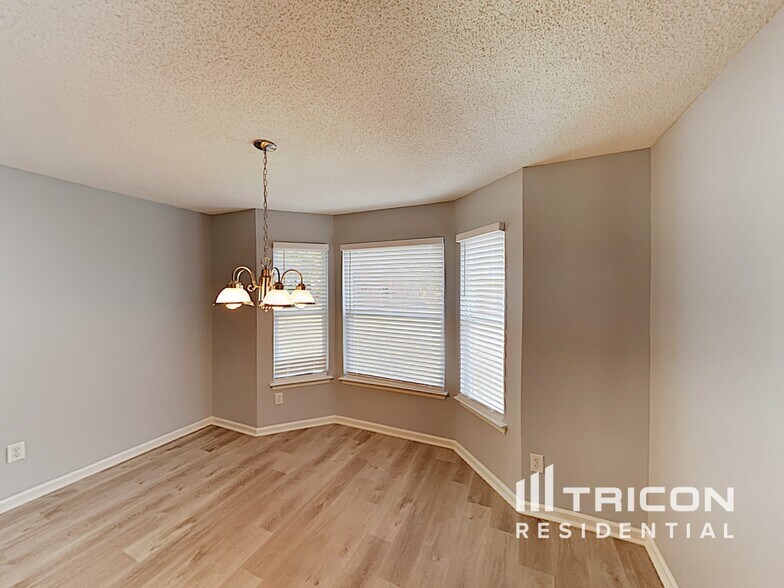 Building Photo - 138 Laughlin Dr