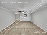 Building Photo - 531 N. Clinton-