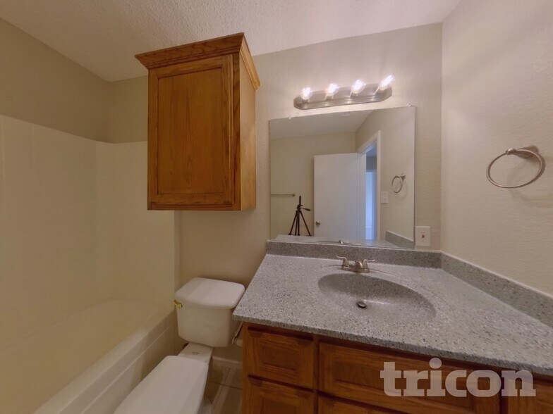 Building Photo - 5705 Stone Meadow Ln