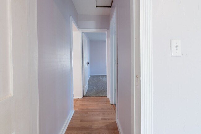 Building Photo - Available May 15!