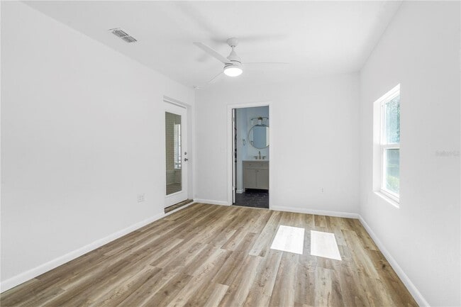 Building Photo - 3820 NW 15 Ave