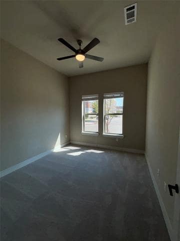 Building Photo - 111 Town Pl