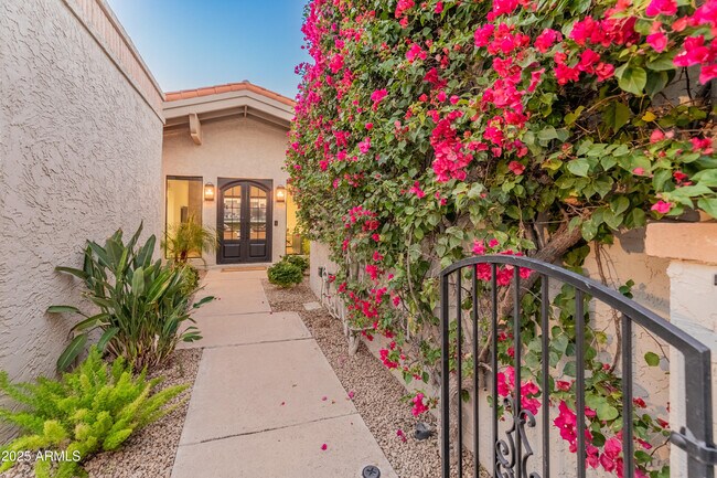 Building Photo - 8556 N 84th St