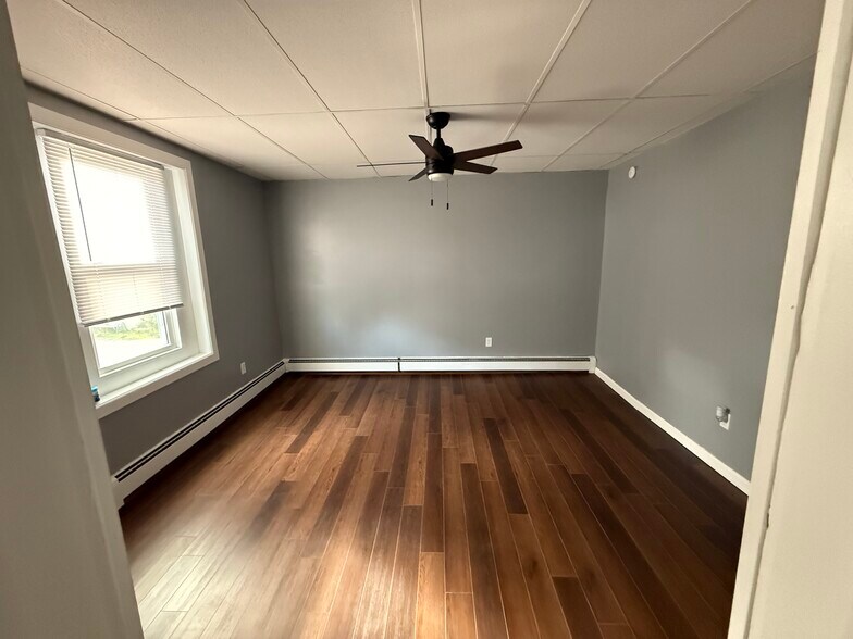 Bedroom 1 - 97 Elk St