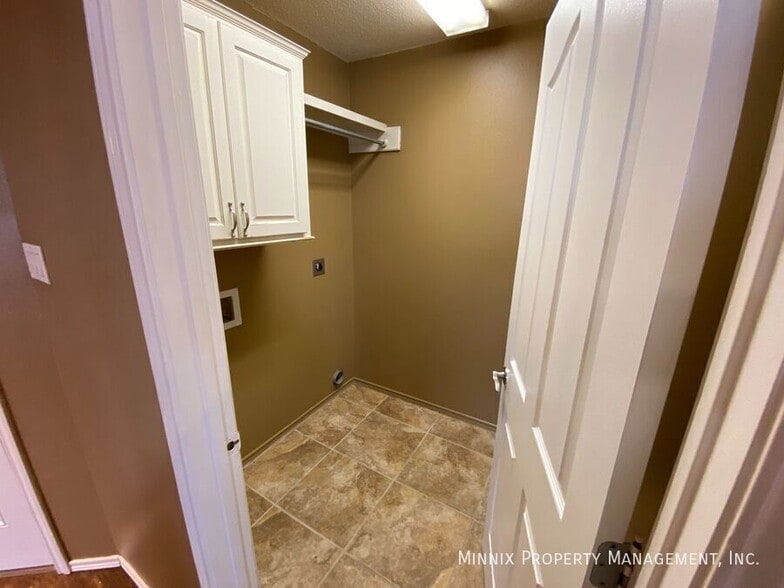 Building Photo - 2530 107th Dr