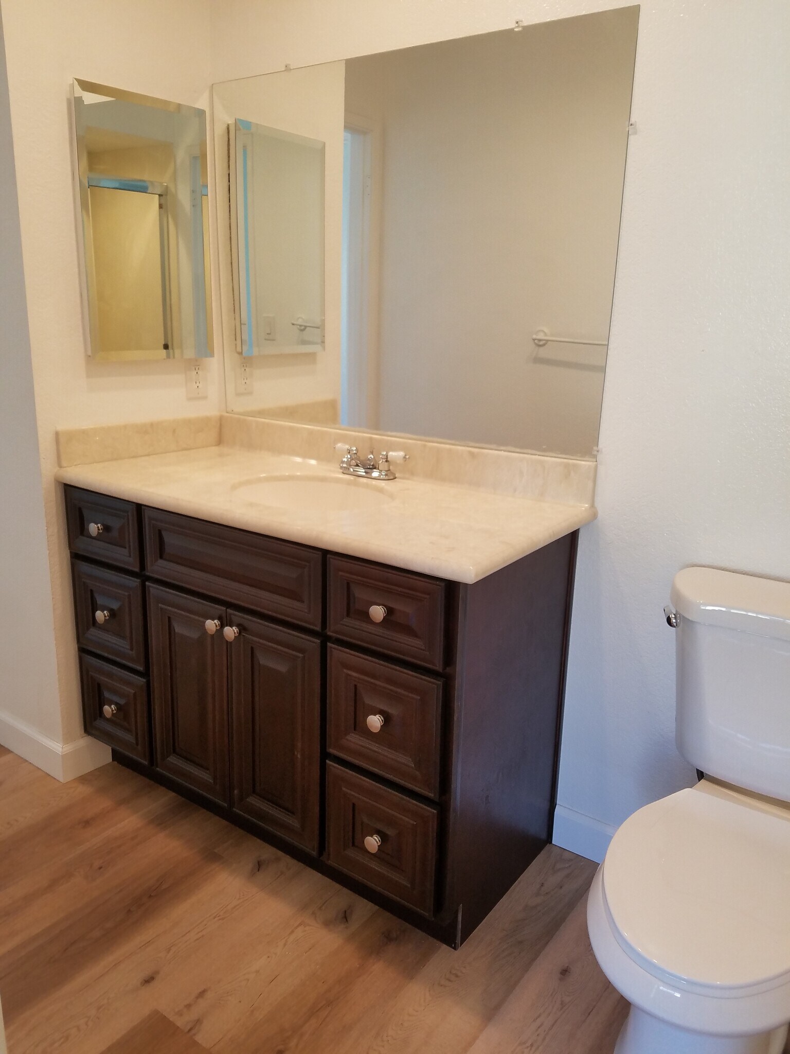 Building Photo - 792 Ferndale Ct