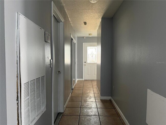 Building Photo - 2427 Camden Oaks Pl