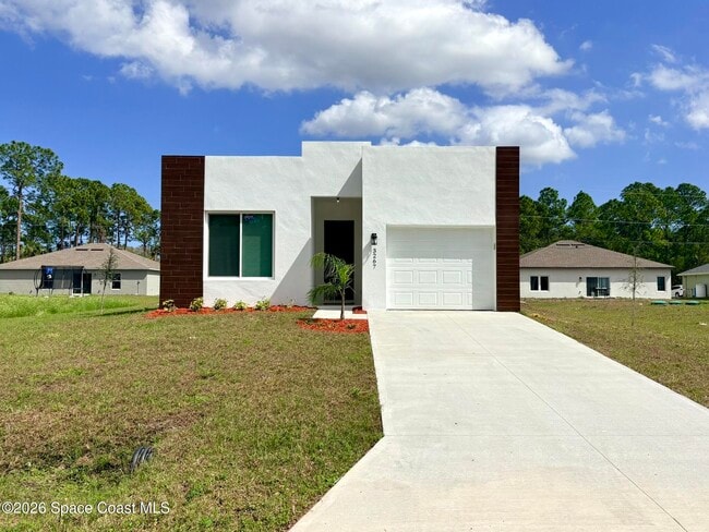 Building Photo - 3267 Slama Ave