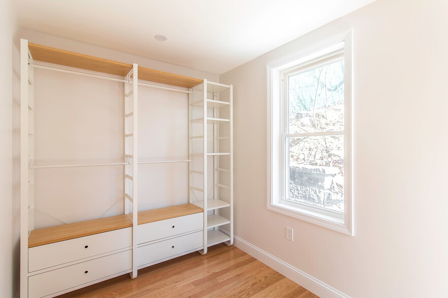First floor bedroom - 59 Auriga St