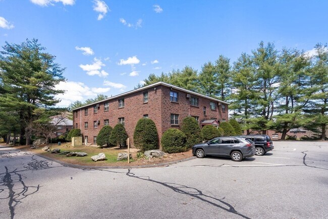 Building Photo - 52 Swanson Ct