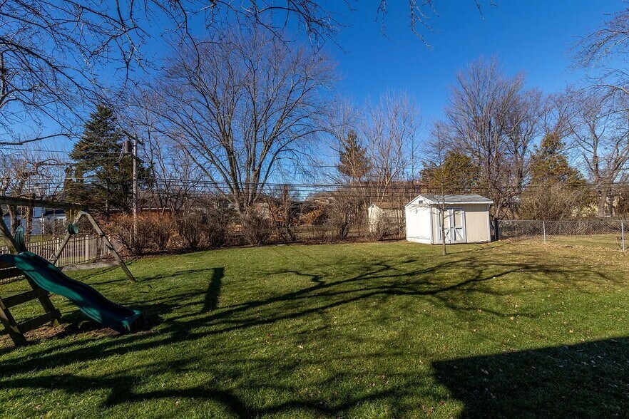 Building Photo - 432 S Dale Ave