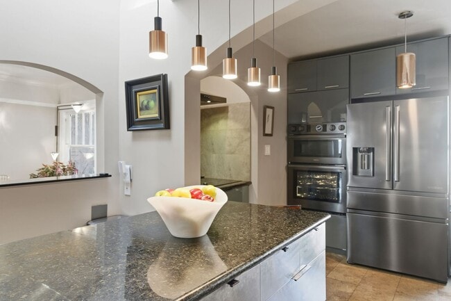 Building Photo - Fully Furnished 2BR + Media Room • 2BA Single-Family Home Near McLaren Park