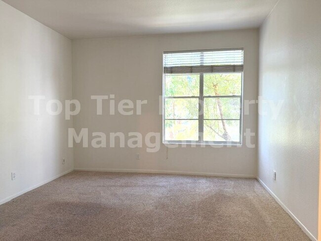 Building Photo - ***Dual-Primary 2 bed / 2 bath Condo in Carmel Valley - Available NOW***