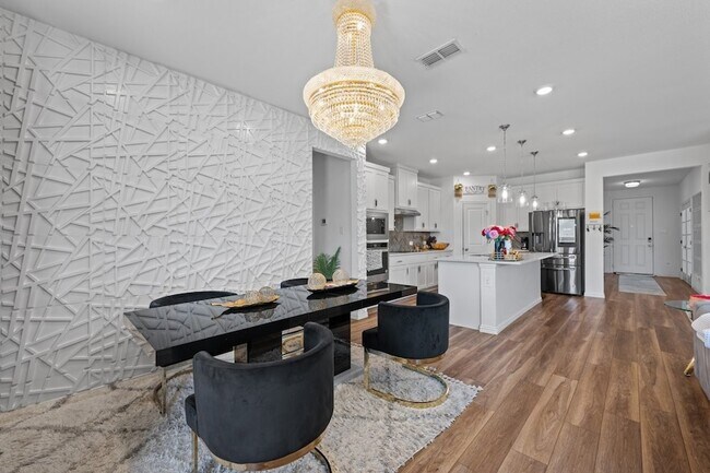 Building Photo - 13217 Ridings Dr