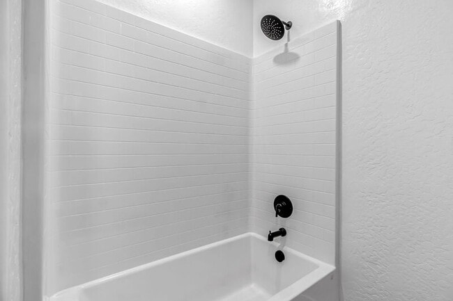 Building Photo - 7153 E Harvard Ave