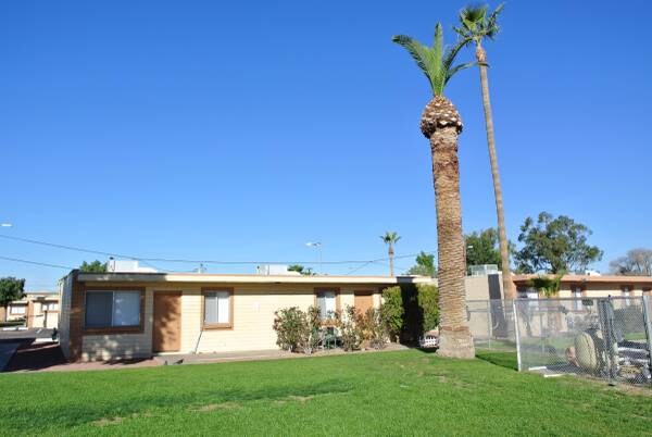 Building Photo - 109 E Brinker Dr