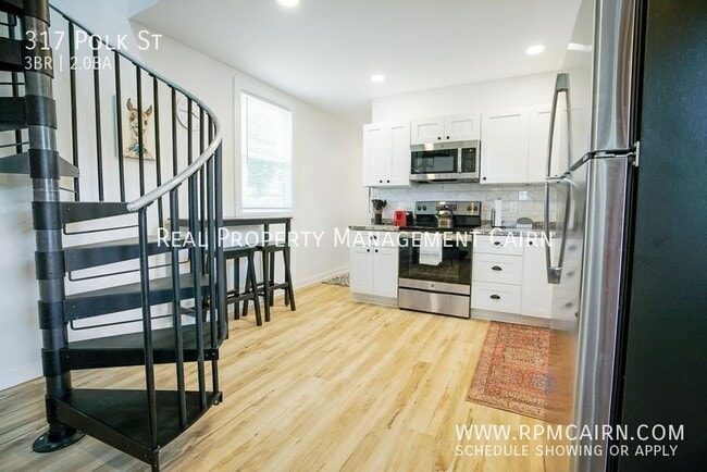 Building Photo - 317 Polk St