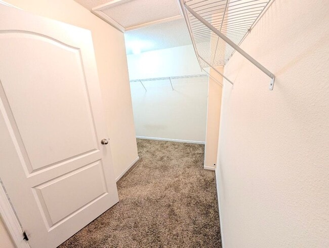 Building Photo - Spacious 5 Bedroom, 3 Bathroom Home with Flex Room, Loft & Pond View