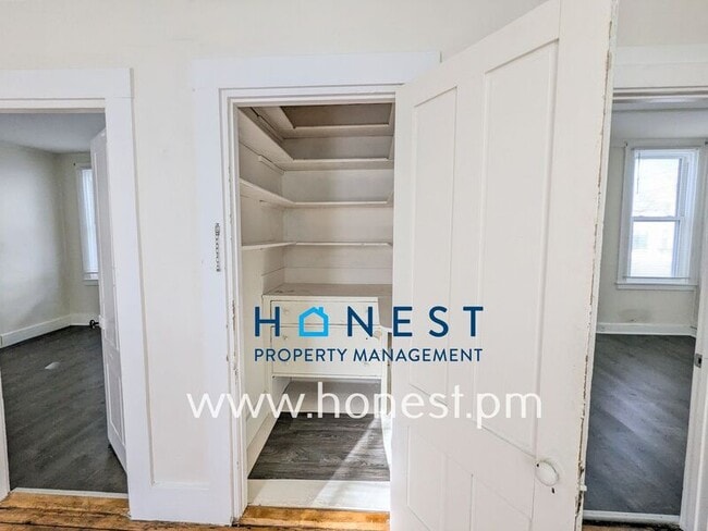 Building Photo - 30 Sewall St