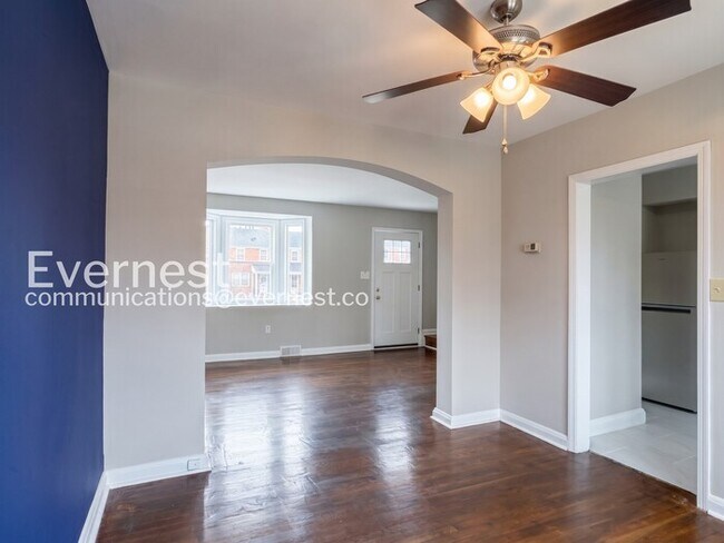 Building Photo - 1408 Cedarcroft Rd