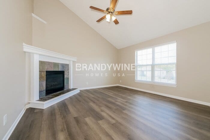 Building Photo - 809 Canter St