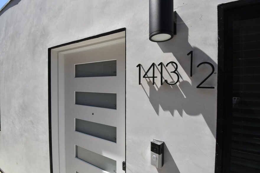 Building Photo - 1415 S Sierra Bonita Ave