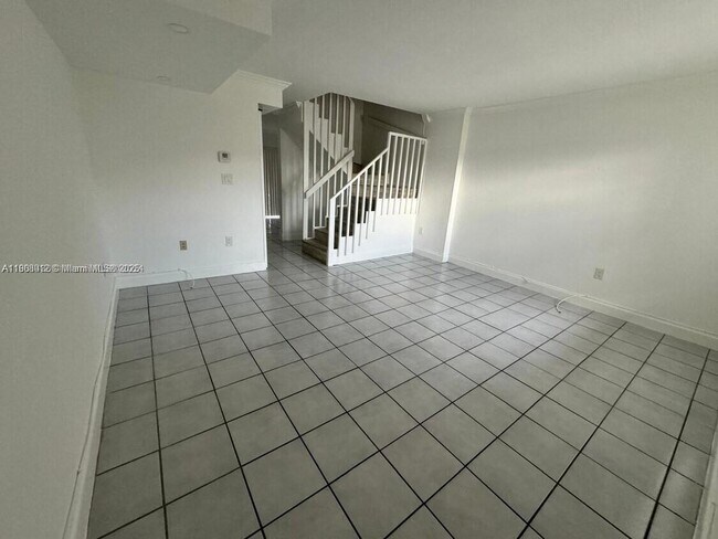 Building Photo - 7510 SW 152nd Ave