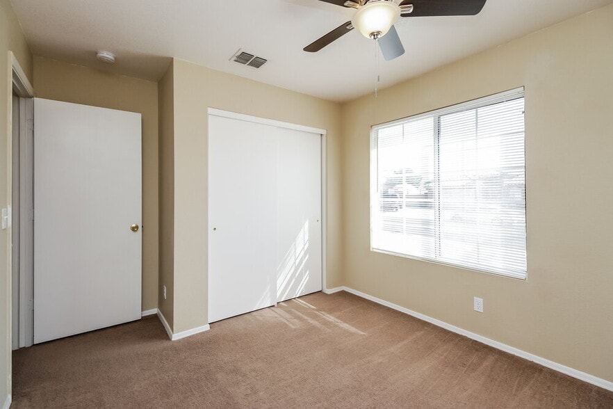 Building Photo - 8046 E Fairfield St