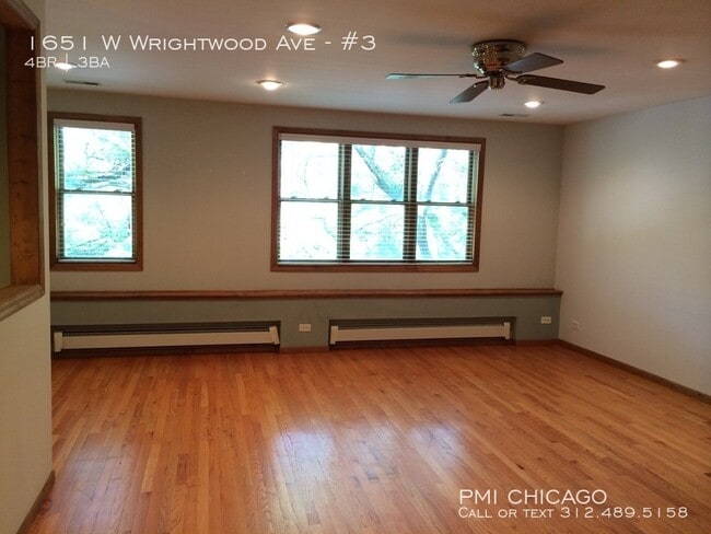 Building Photo - 1651 W Wrightwood Ave