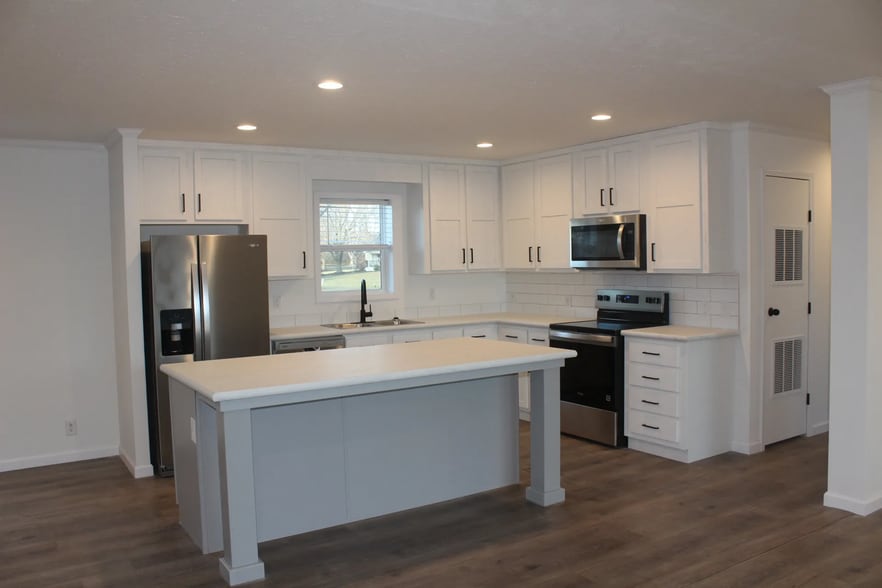 Building Photo - 3430 Sharon Ln