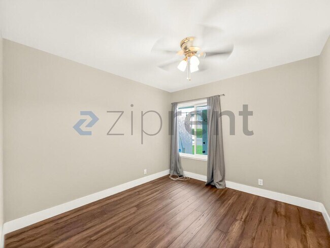 Building Photo - 8162 Havasu Cir