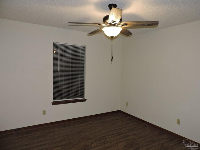 Building Photo - 3223 Windmill Cir