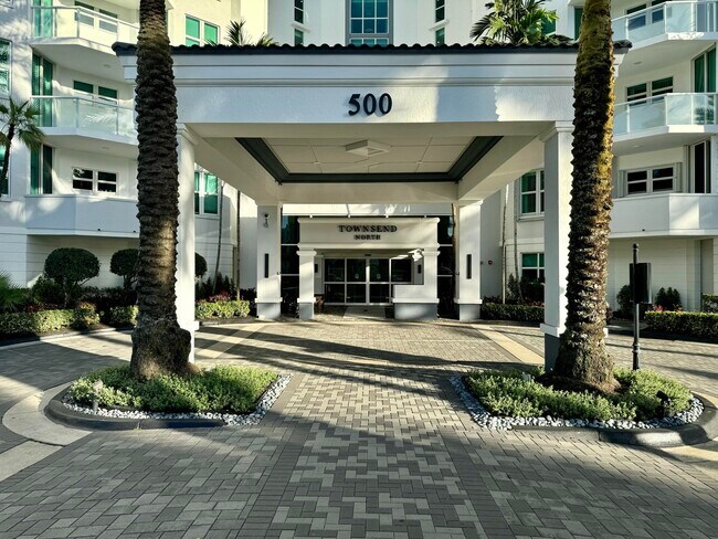 Building Photo - 500 SE Mizner Blvd