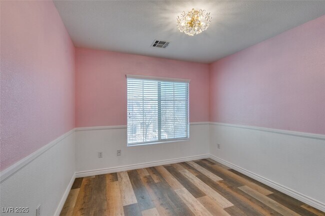 Building Photo - 8233 Shaded Arbors St